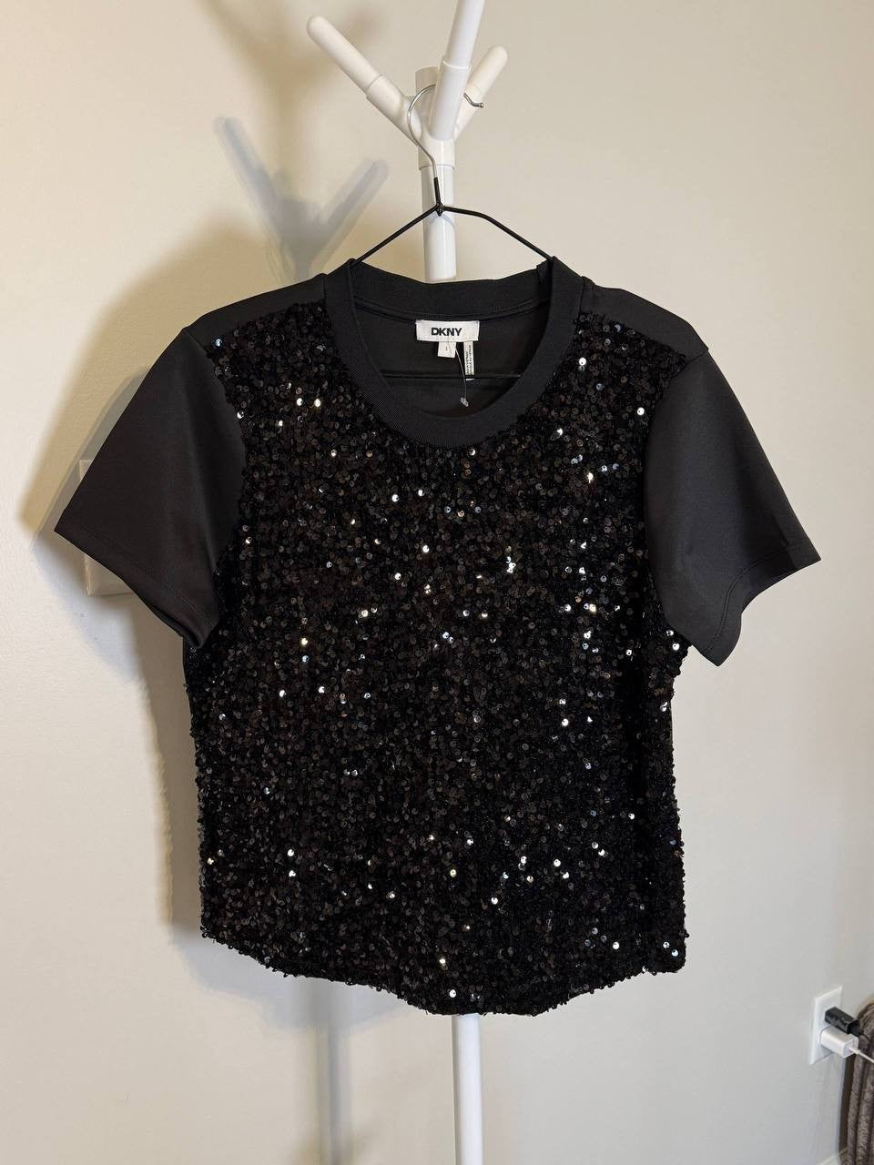 DKNY Women’s Black Sequin Front Short Sleeve Top - Size L - NWT