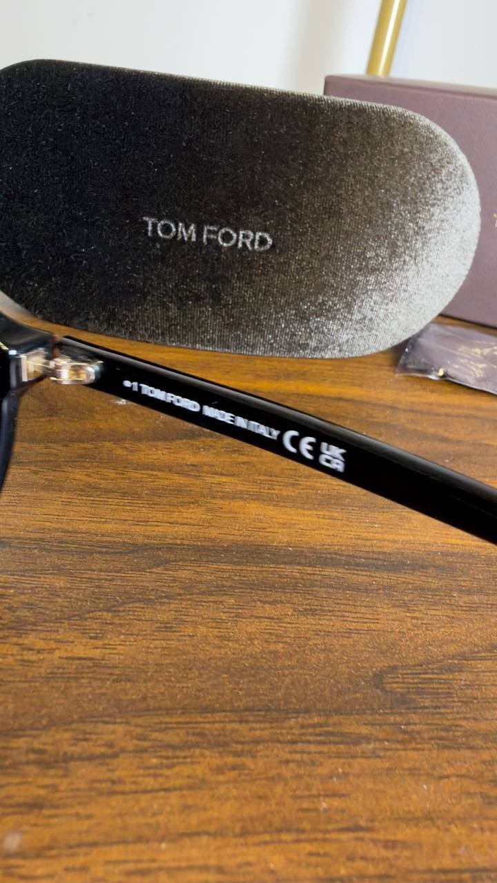 Tom  Ford   Sunglasses  Shiny  Black/Smoke  Gradient  OS  NWT  $325 