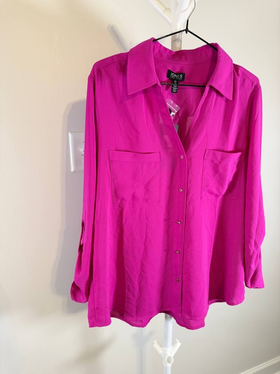 Jones New York Pink Button‑Up Blouse – Size L – NWT – $79.50.
