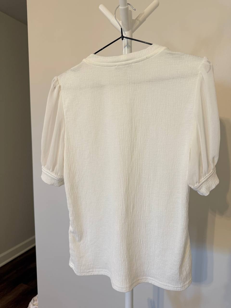 Calvin Klein Puff Sleeve Blouse – Size SP – White – NWOT