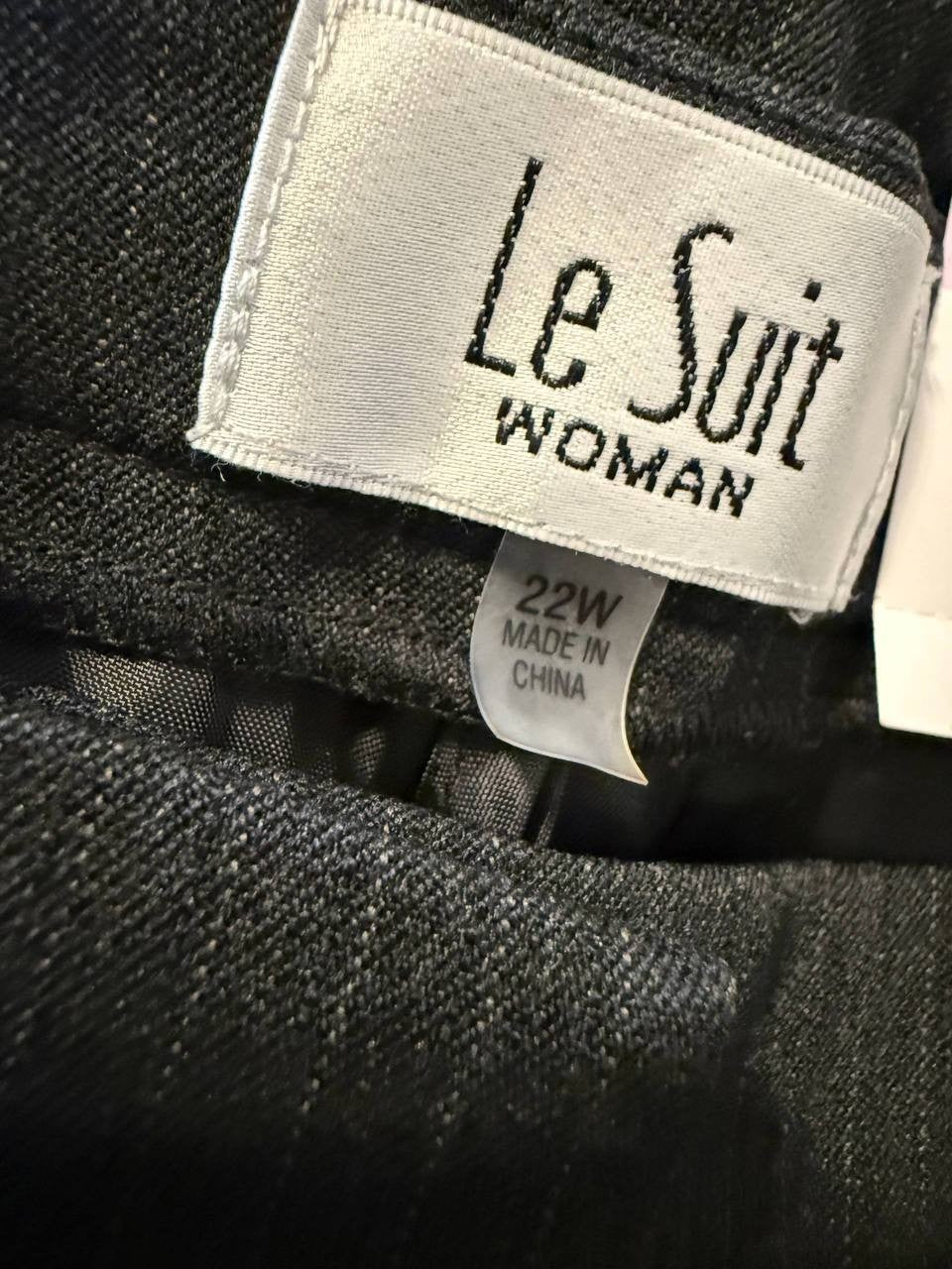 Le Suit Plus‑Size Dress Pants – Black– 22W – NWT