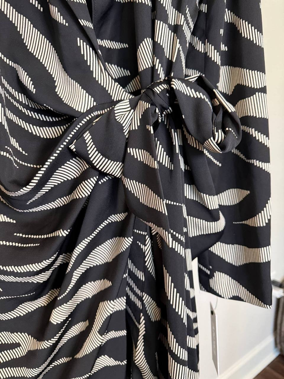 DKNY Zebra‑Print Dress – Size 6 – NWT – $149