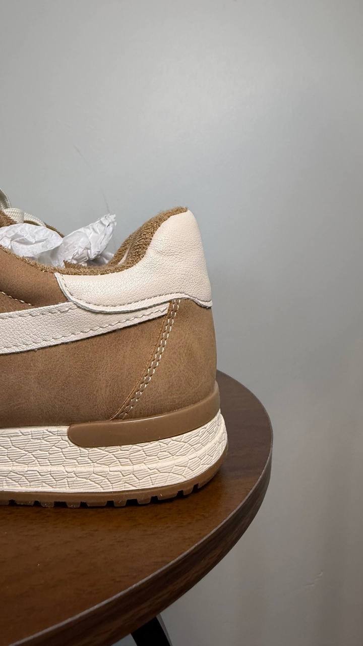 DV Dolce Vita Joque Sneakers 7.5 Camel Smooth Retro Memory Foam NIB msrp$69