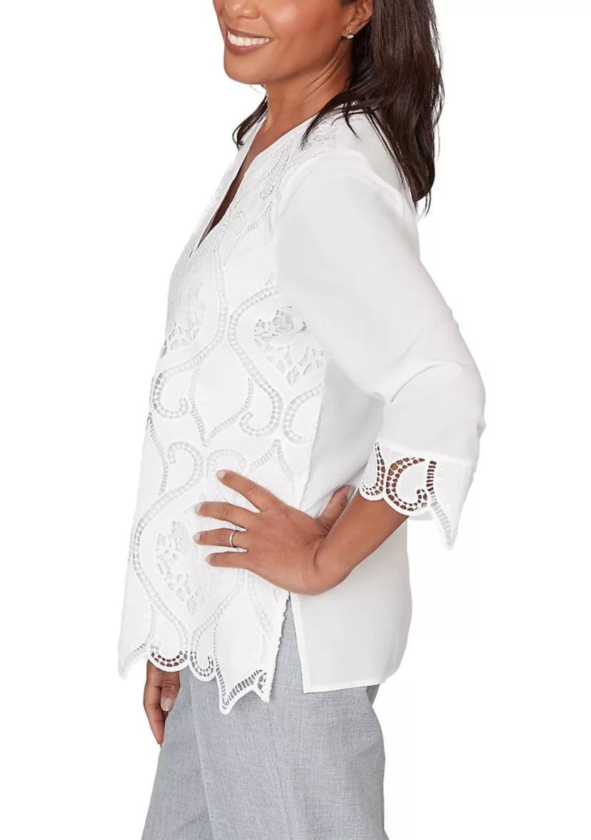 Alfred Dunner Petite Lace Cut Out Front Henley Top White PM NWT $64.50