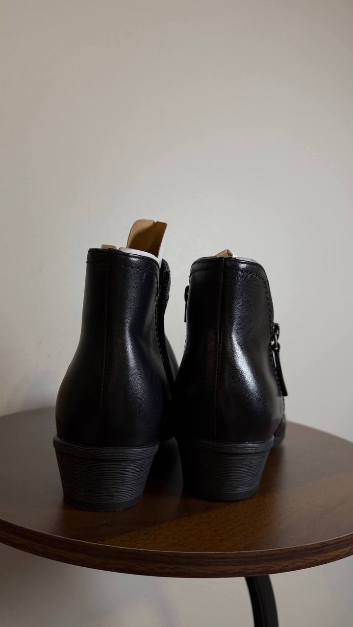 Rockport Carly Booties 7.5M Black Leather Zip Block Heel New in Box