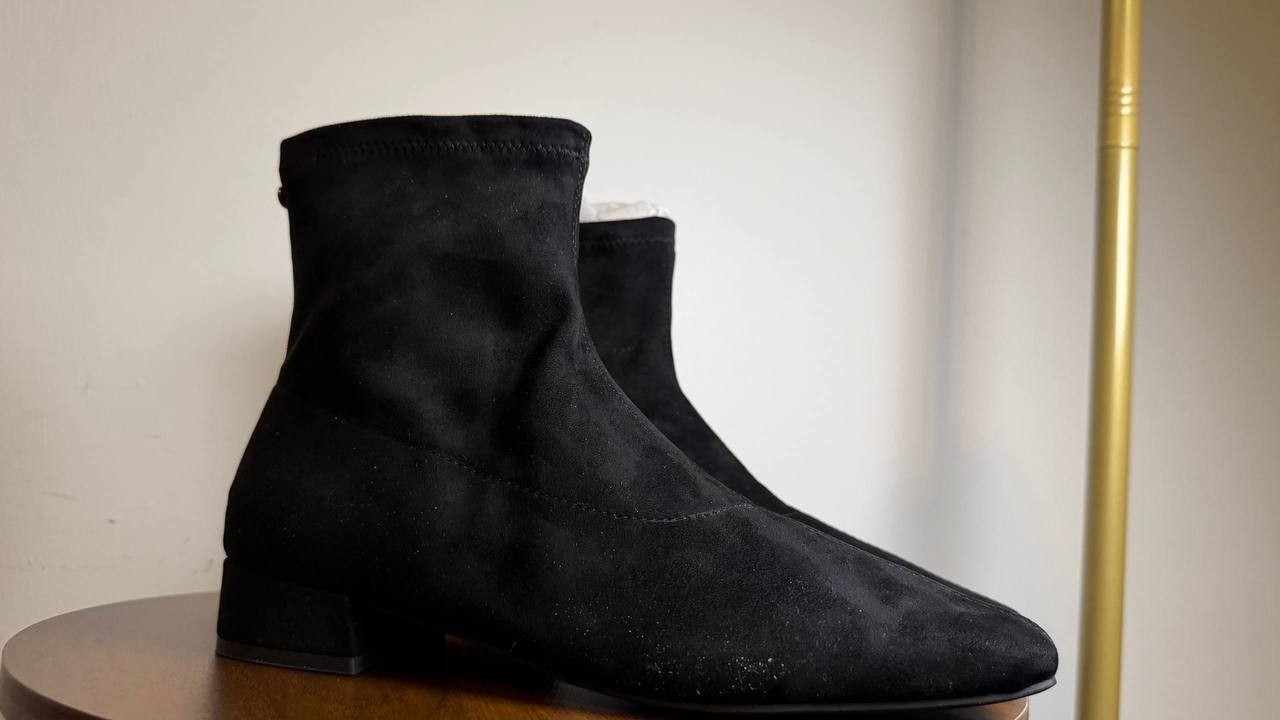Anne Klein Russ Bootie Black Suede Women’s 7.5M NWB Low Heel Zip $129