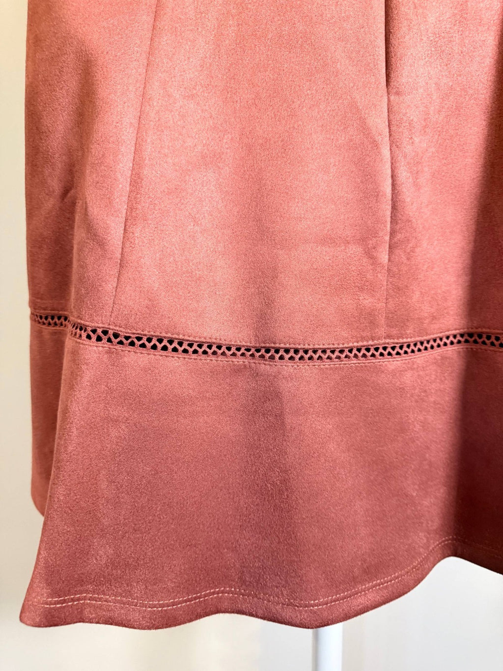 Donna Morgan Women’s V‑Neck Mini Dress – Pink – NWT – MSRP $138 – Sizes 0–16