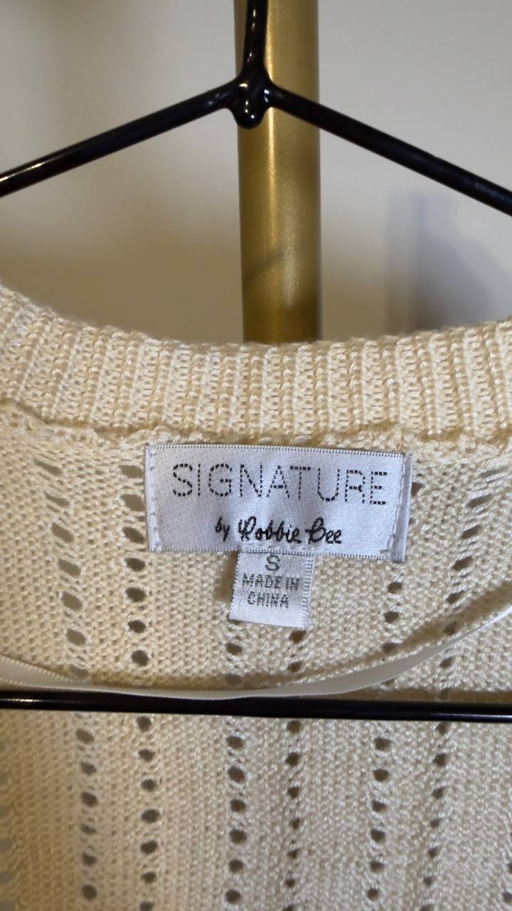 Signature by Robbie Bee Crocheted Short Sleeve Shrug Ivory S NWT $35