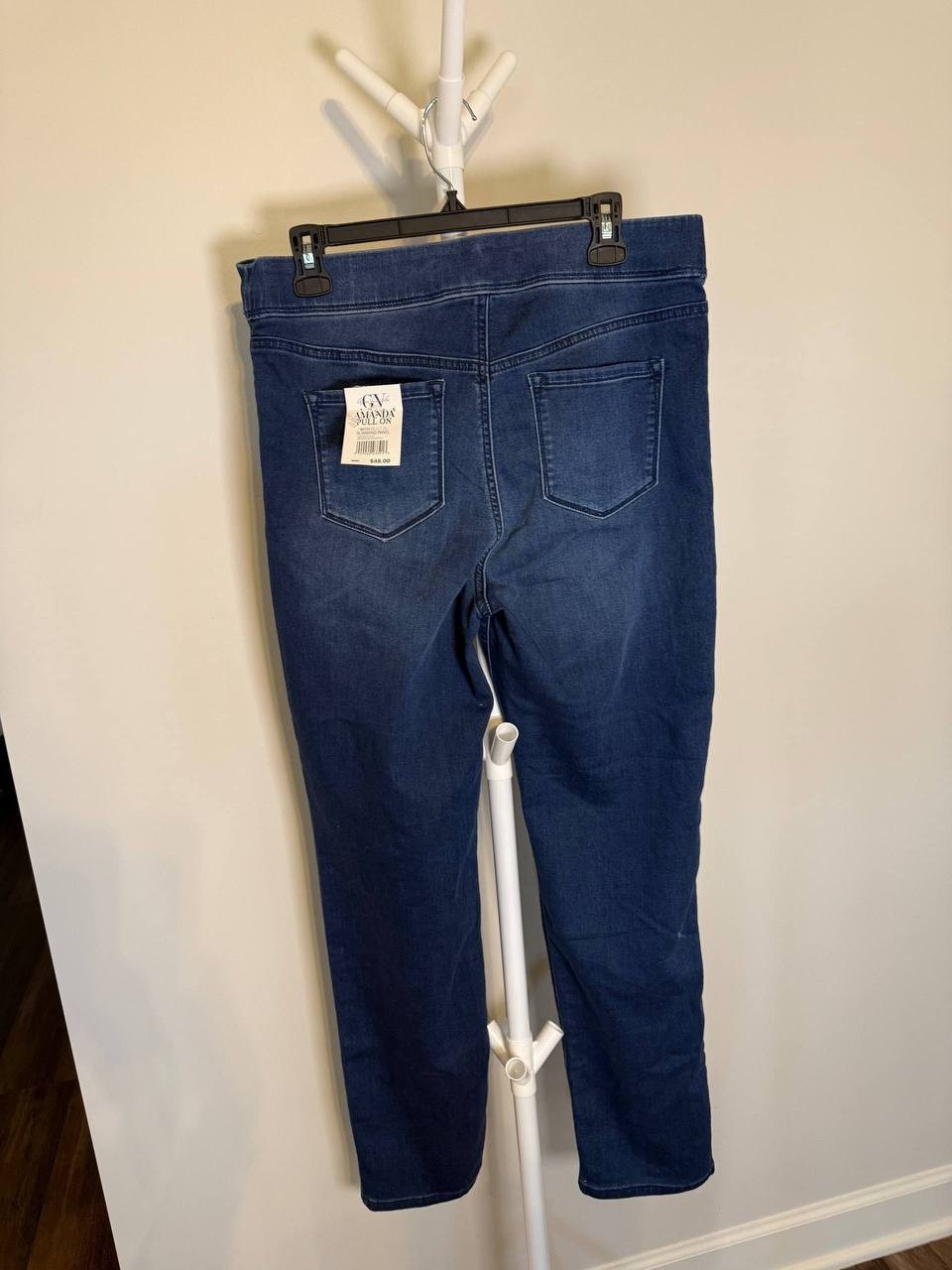 Gloria VanderbiltBlue Jeans – Size L – NWT – $48