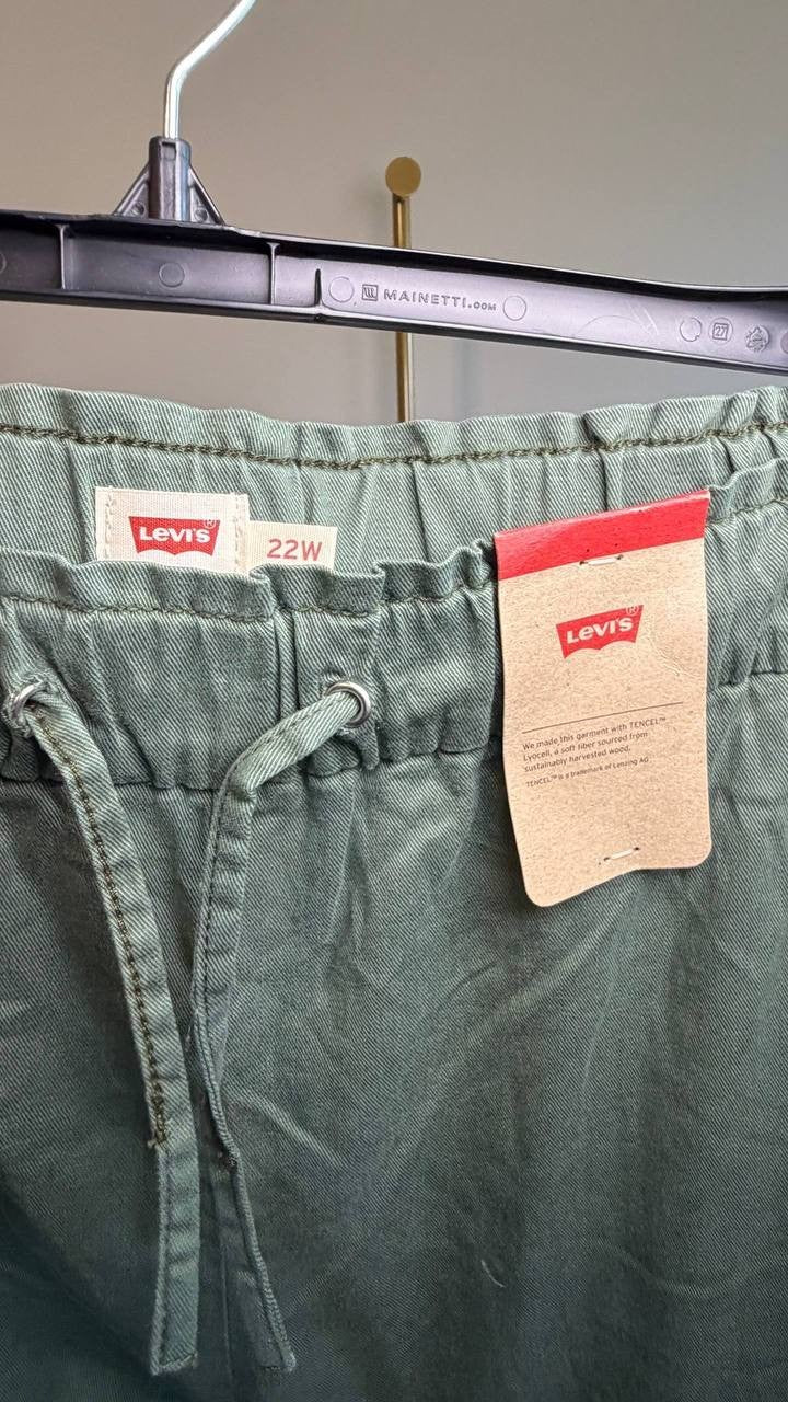 Levi’s Off Duty Joggers Plus Size Green 22W NWT $59.50