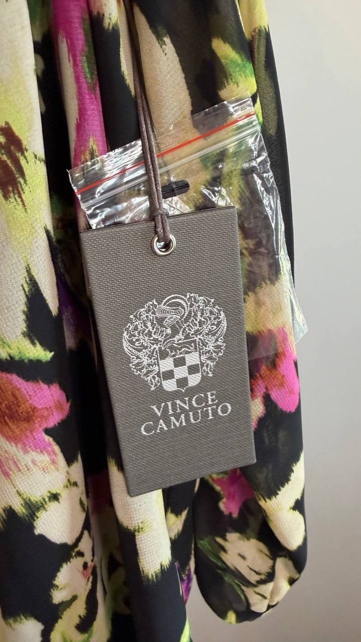 Vince Camuto Plus Size Floral‑Print V‑Neck Blouse Black Multi 1X $89 NWT
