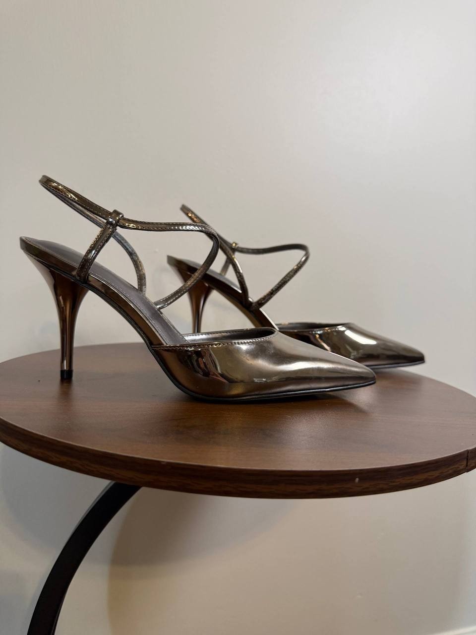 Calvin Klein Cordera Strappy Stiletto Pumps – Mirror Metallic–Size 7M–NIB