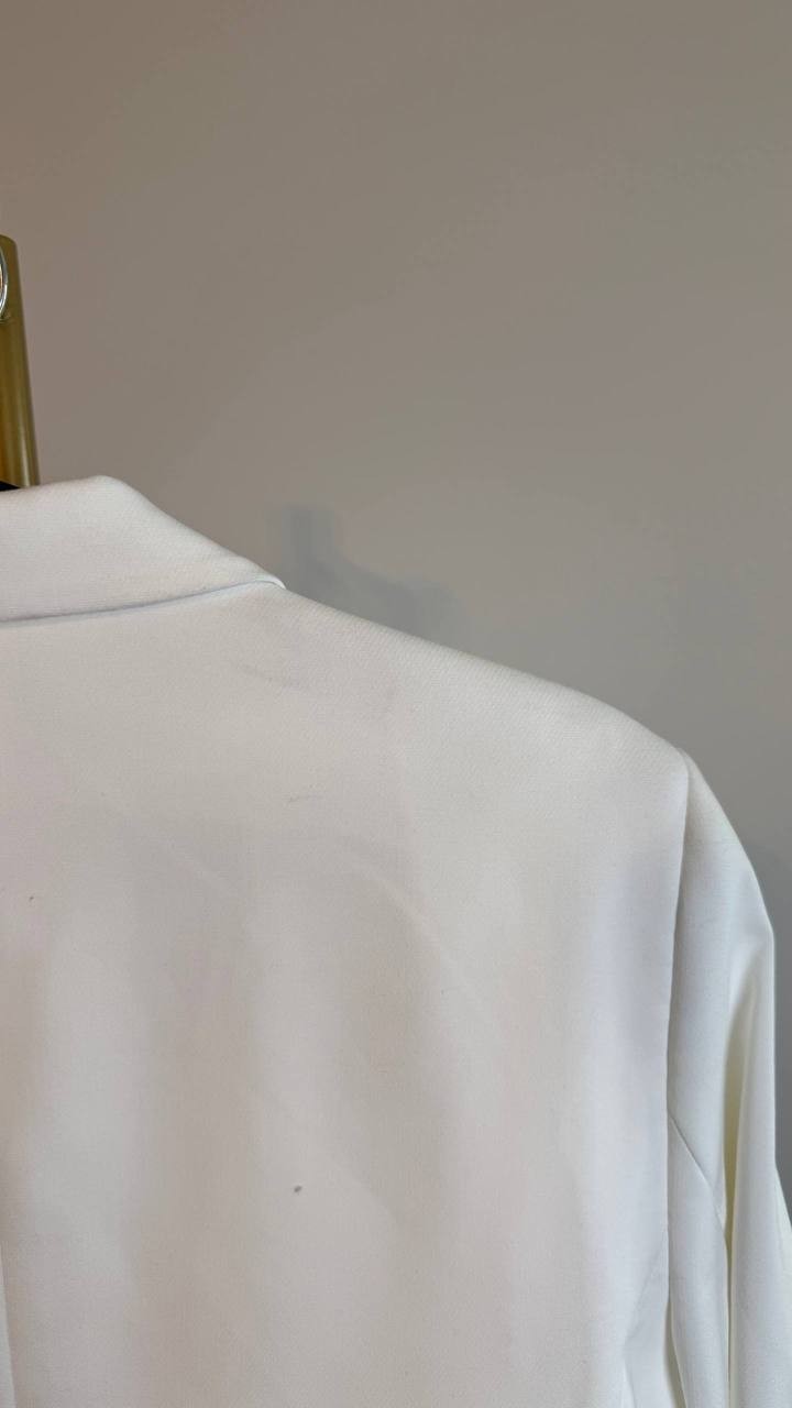 T Tahari Notch Lapel One Button Blazer White Jacket Size14 NWT snags, need wash