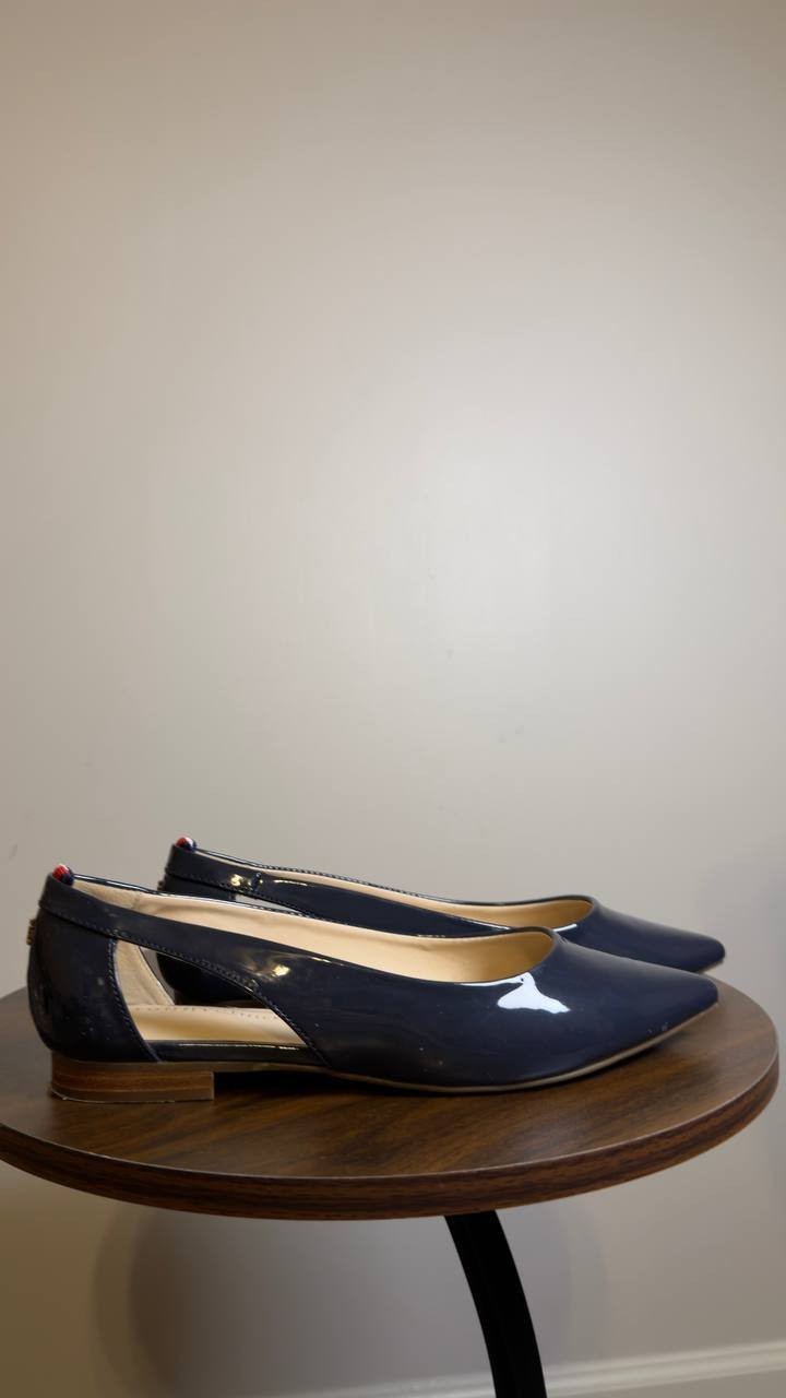 Tommy Hilfiger Pointed Toe Flats Dark Blue 6.5 M New $79.00