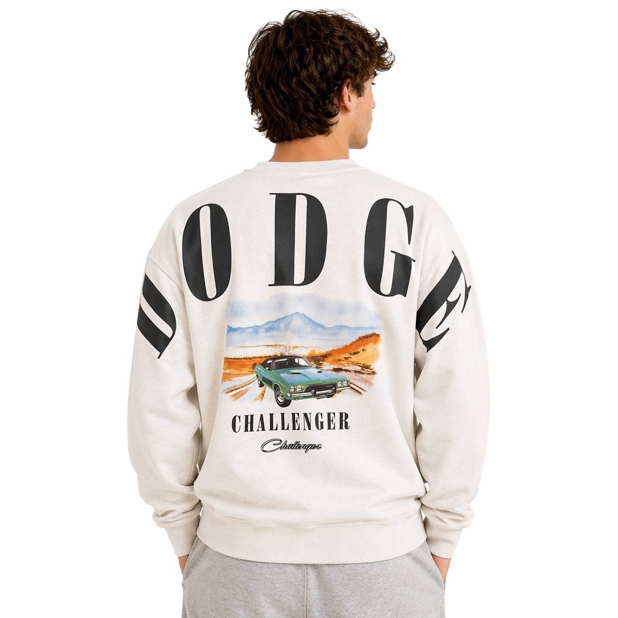 Dodge Challenger Crewneck Sweatshirt White M NWT $50