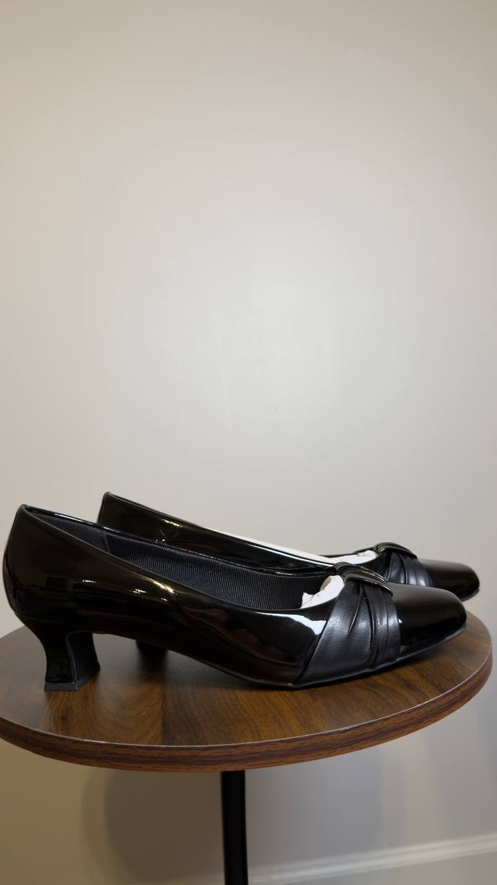 Easy Street Square Toe Pumps Black 9 W New $69.99