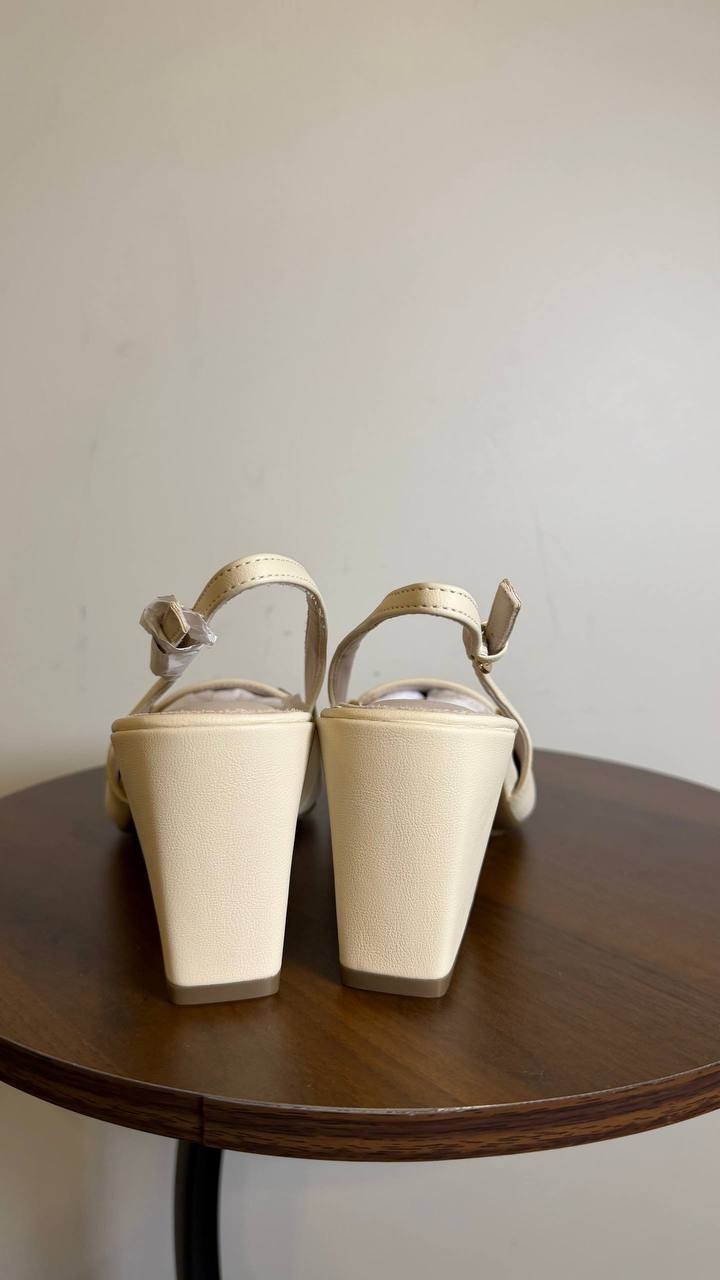 Anne Klein Bone Man‑Made Block Heel Pumps 7.5M New in Box MSRP $95