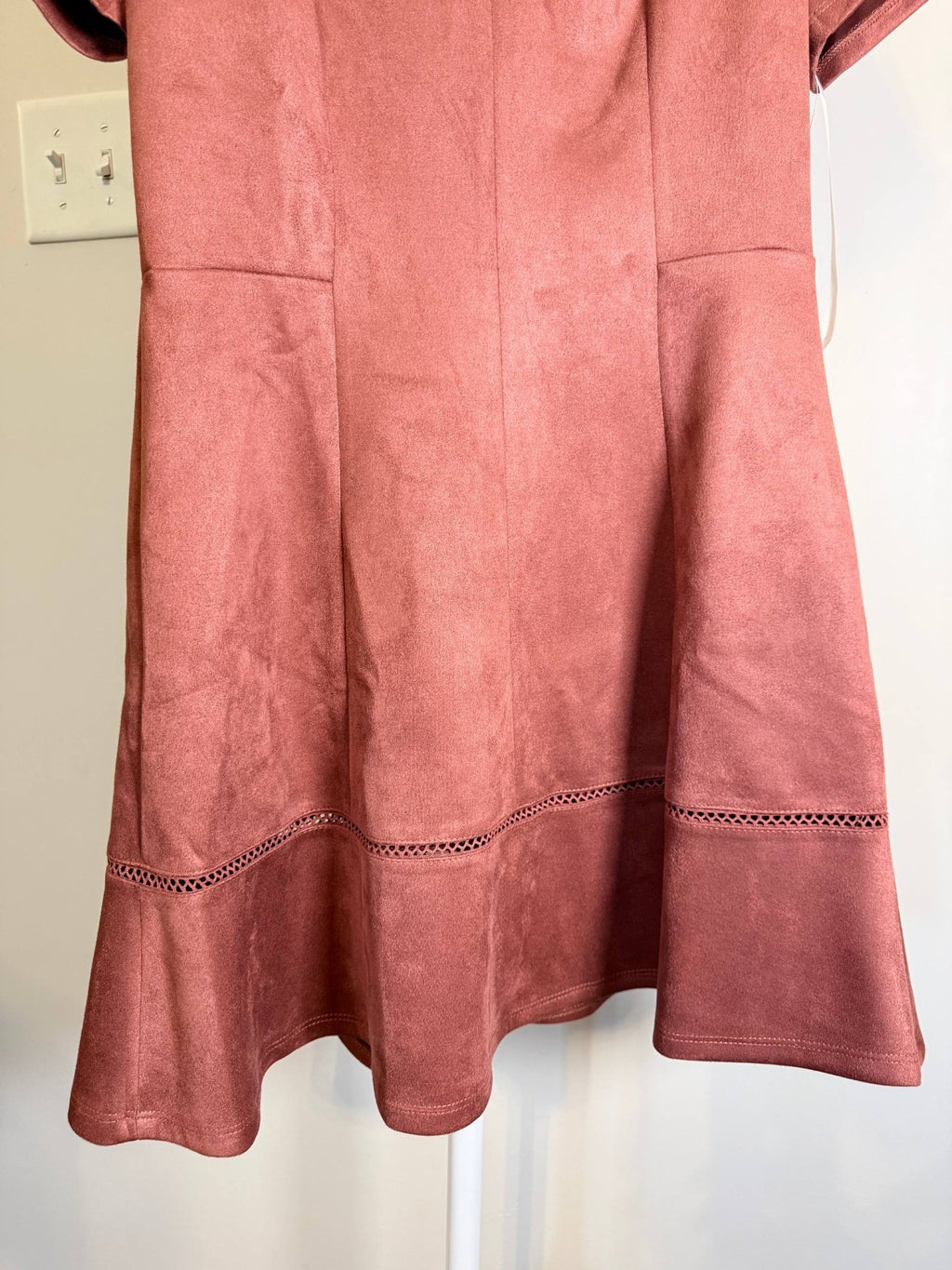 Donna Morgan Women’s V‑Neck Mini Dress – Pink – NWT – MSRP $138 – Sizes 0–16