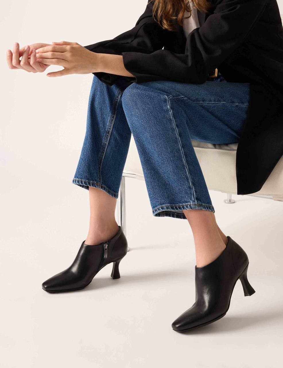 Anne Klein Percy Ankle‑Strap Shoes– Black Smooth – Size 6.5 – New in Box