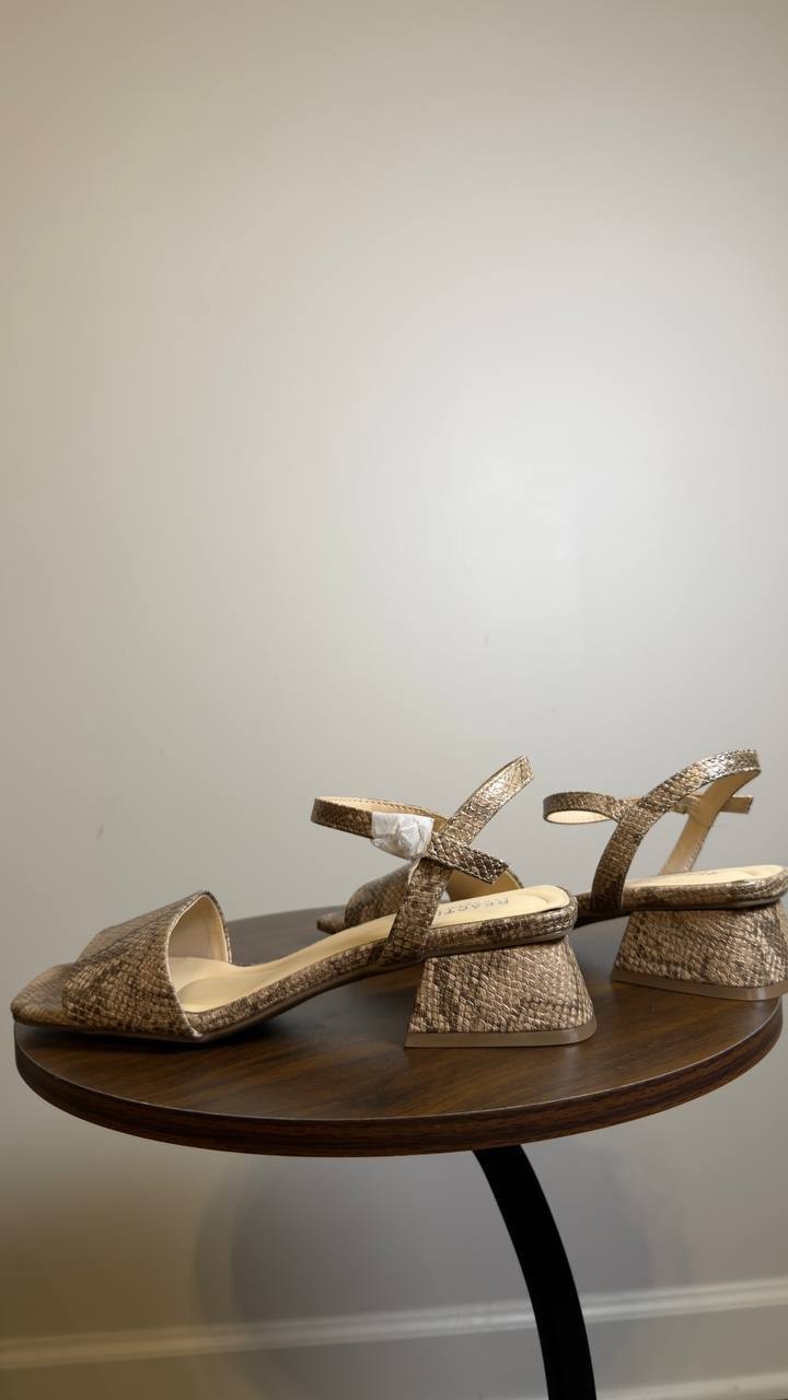 Reaction  Kenneth  Cole  Dress Sandals  Taupe Clair  Multi  8M  New  $79