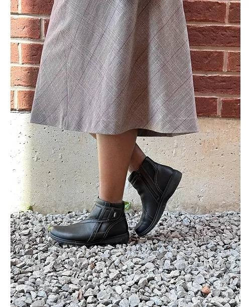 Clarks  Carleigh  Style  Boots  Black  Leather  8M  New  $130