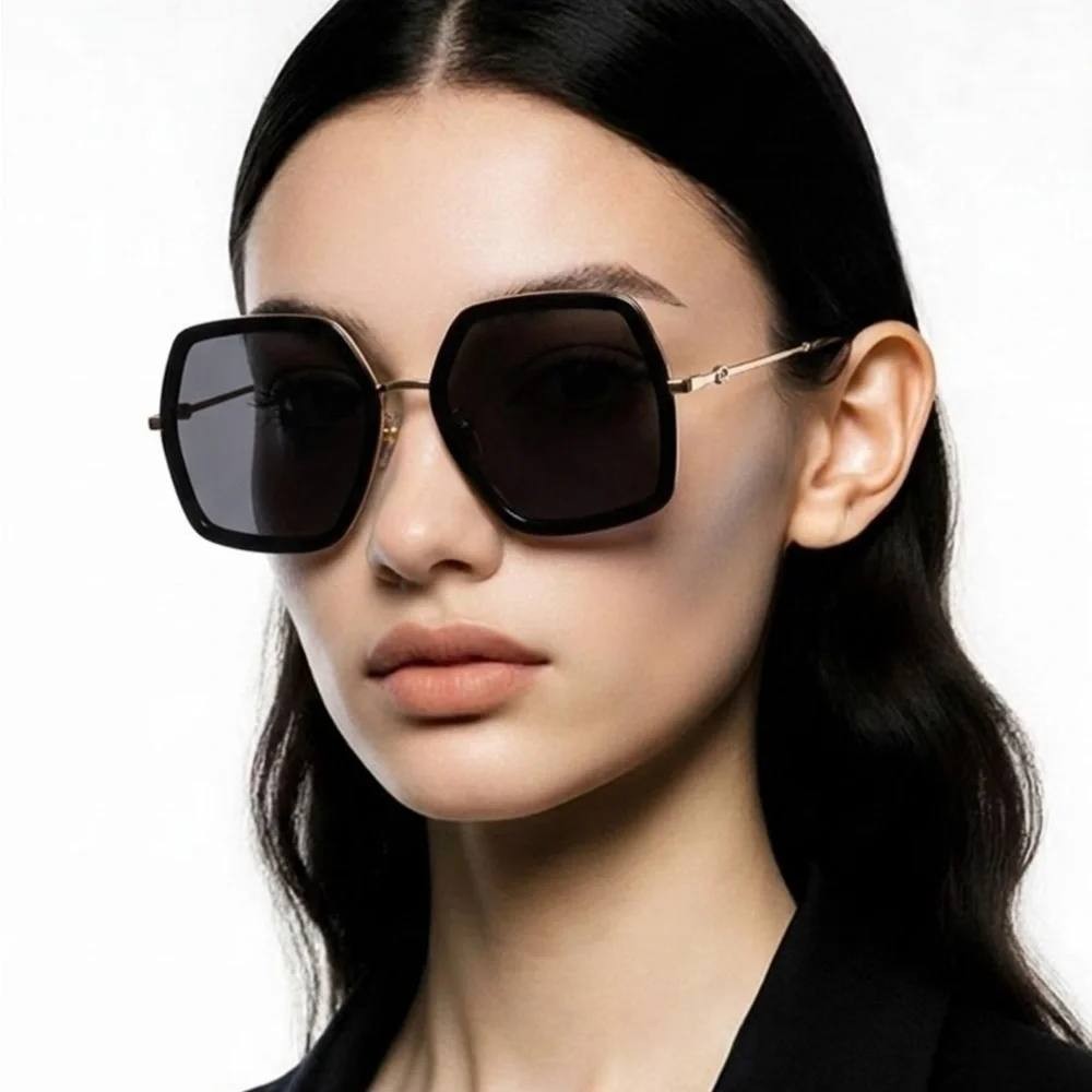 Gucci  GG0106S  Rectangle  Sunglasses  Black  OS  Pre‑Owned  Like  New  $420