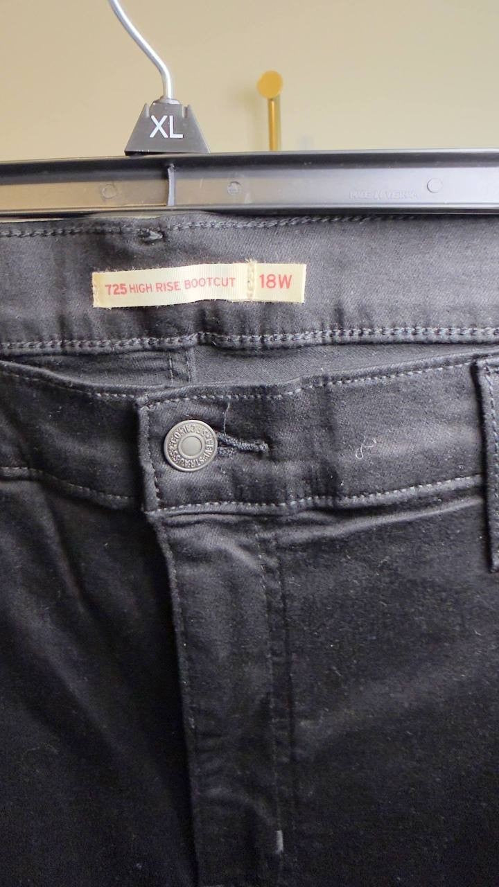 Levi’s 725 High Rise Bootcut Jeans Plus Size Black 18W NWT $75