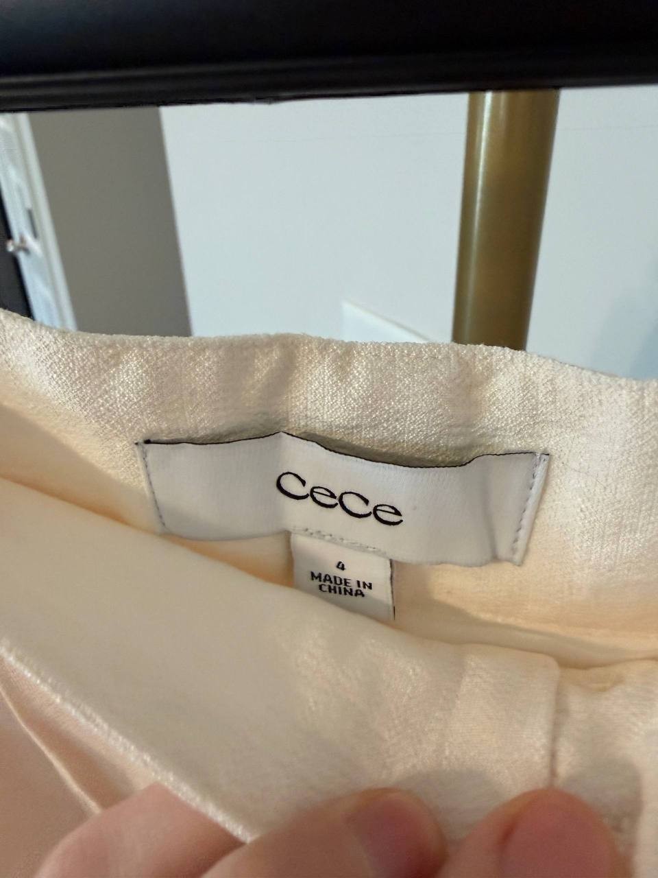 CeCe Pleated High‑Waist Wide‑Leg Pants Ivory size 4 NWT Modern Chic msrp$119
