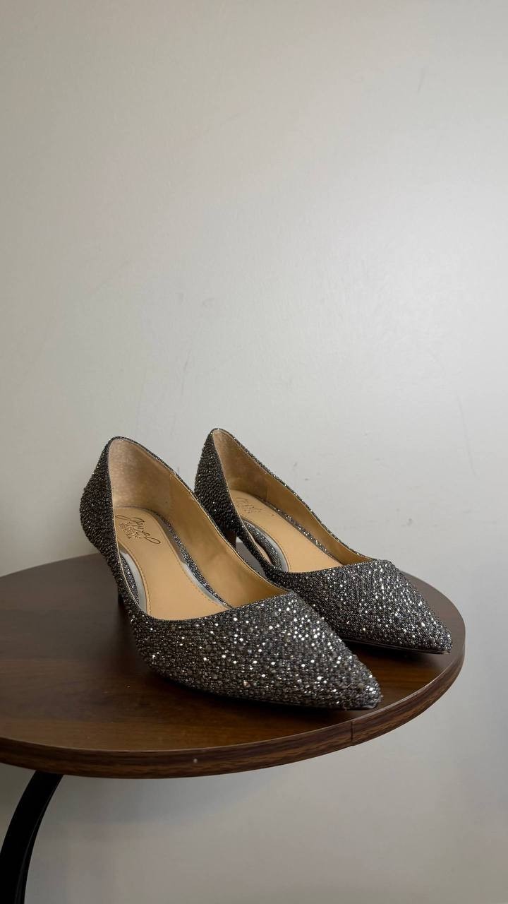 Badgley Mischka Jewel Smoke Glitter Fabric Heeled Pumps 7 New in Box $99