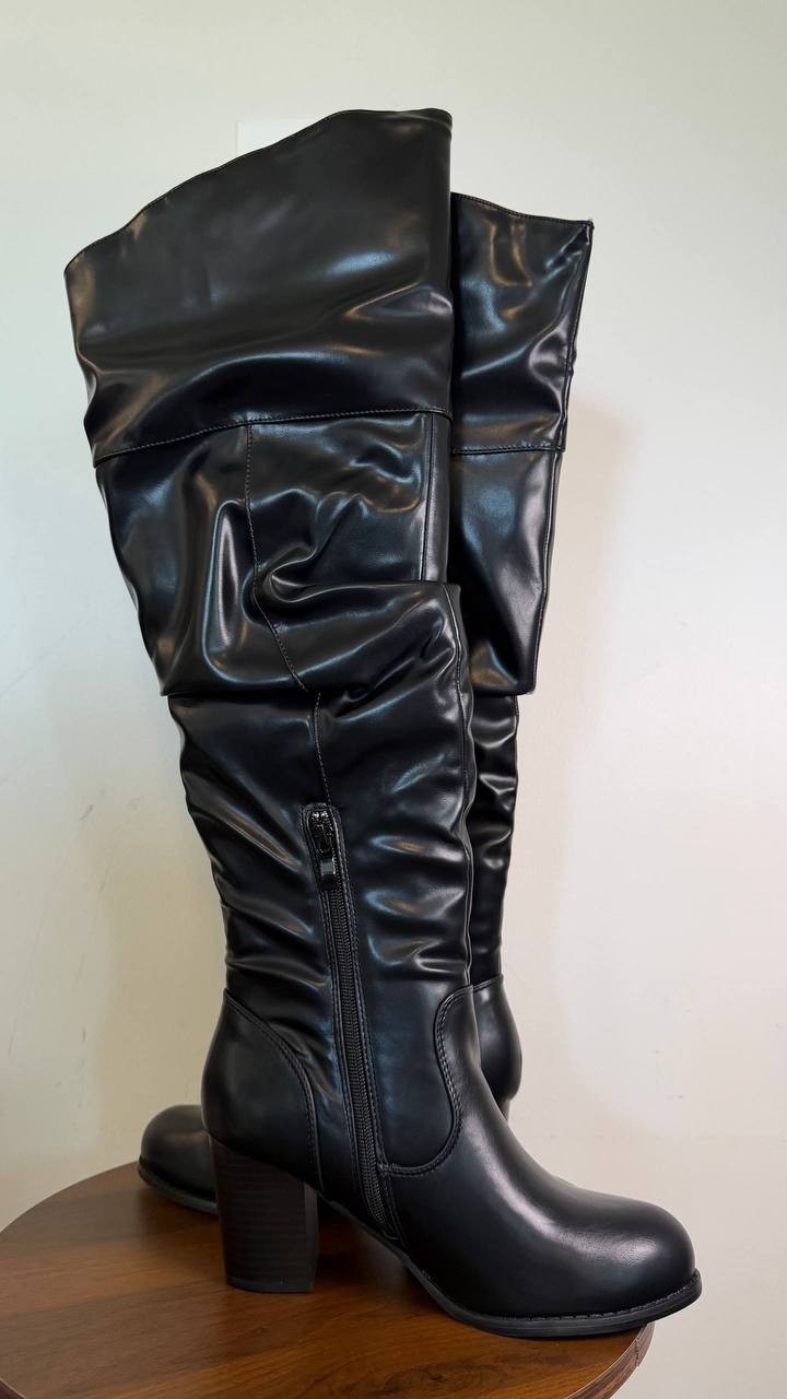 Journee Collection Women’s Stacked Heel Boots Black 8WD Man‑Made $143 NWB