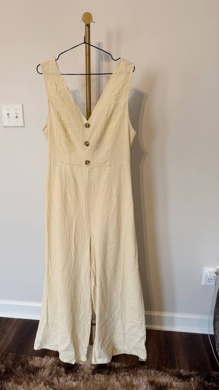 Cupshe High Society Beige Jumpsuit XL Wide Leg Bow Tie Back NWT Chic Outfit