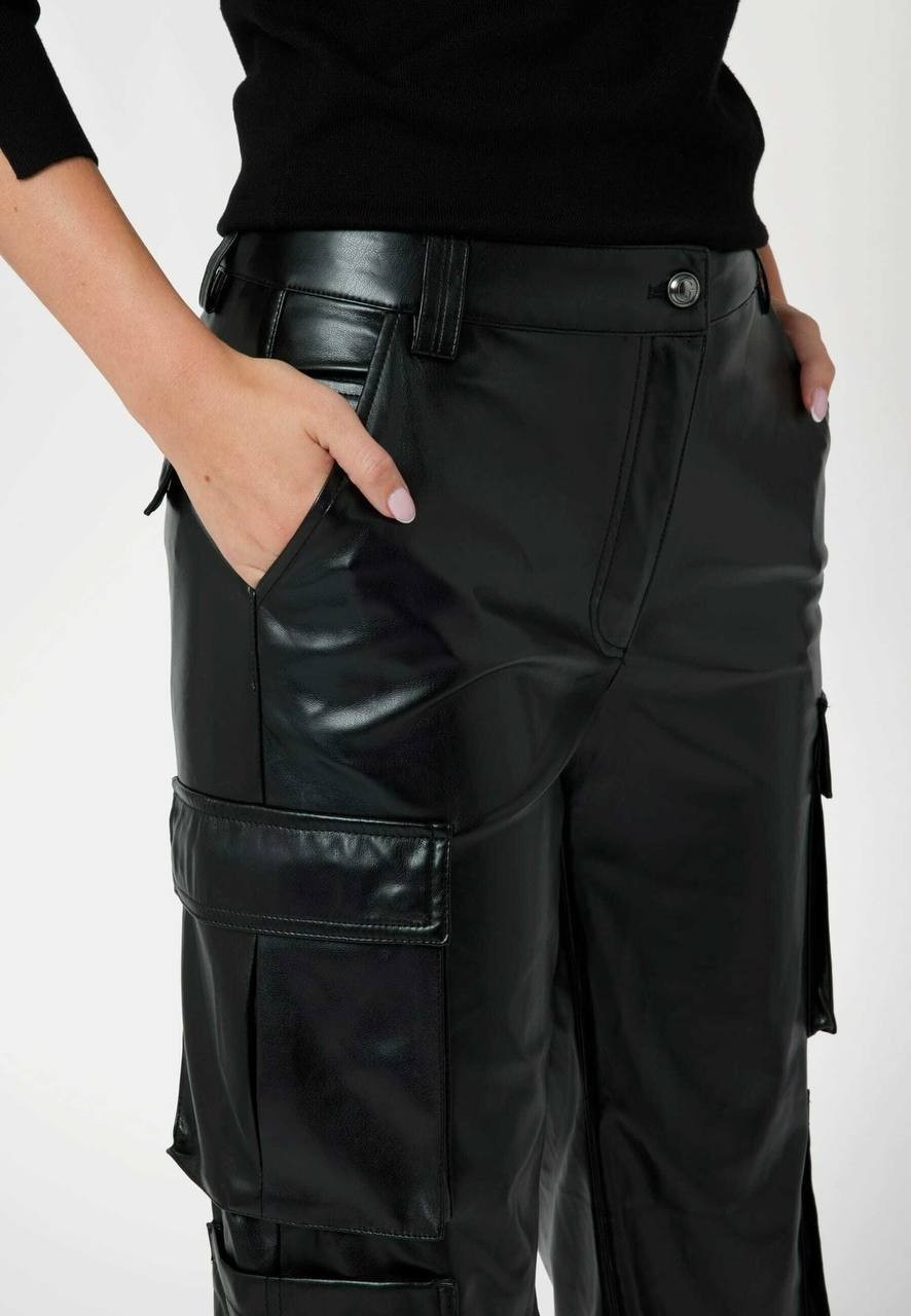 Guess Women’s KORI Cargo Trousers Black Size M NWT $148
