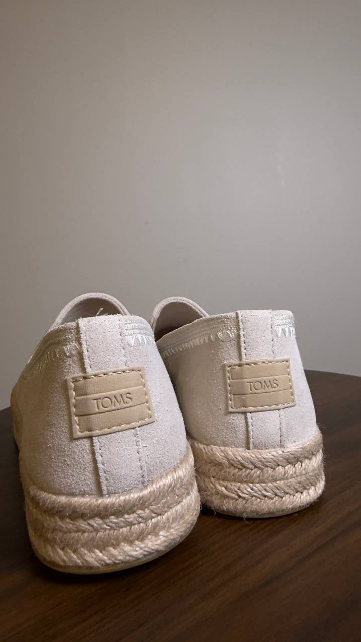 TOMS  Carolina  Espadrille  Sneakers  Soft  Grey  Suede  8  New  With  Box  $95