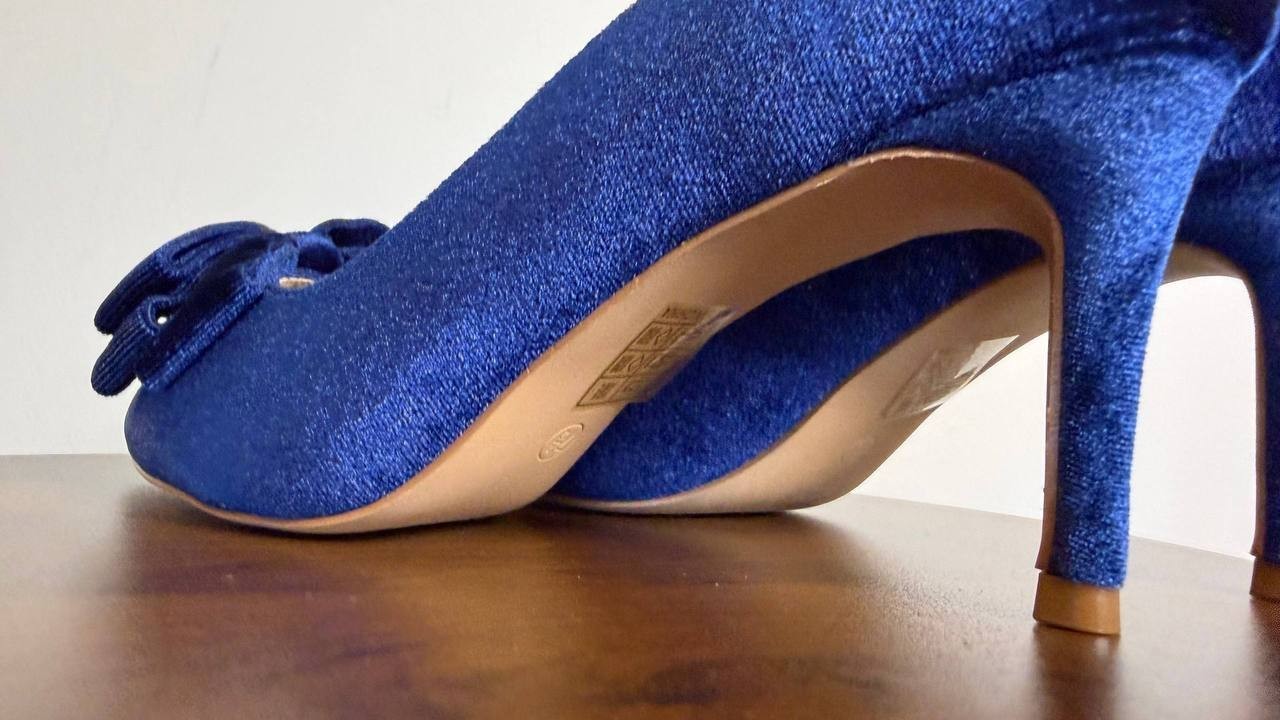Journee Collection Crystol Pumps 7.5 Navy Velvet Bow Detail NIB