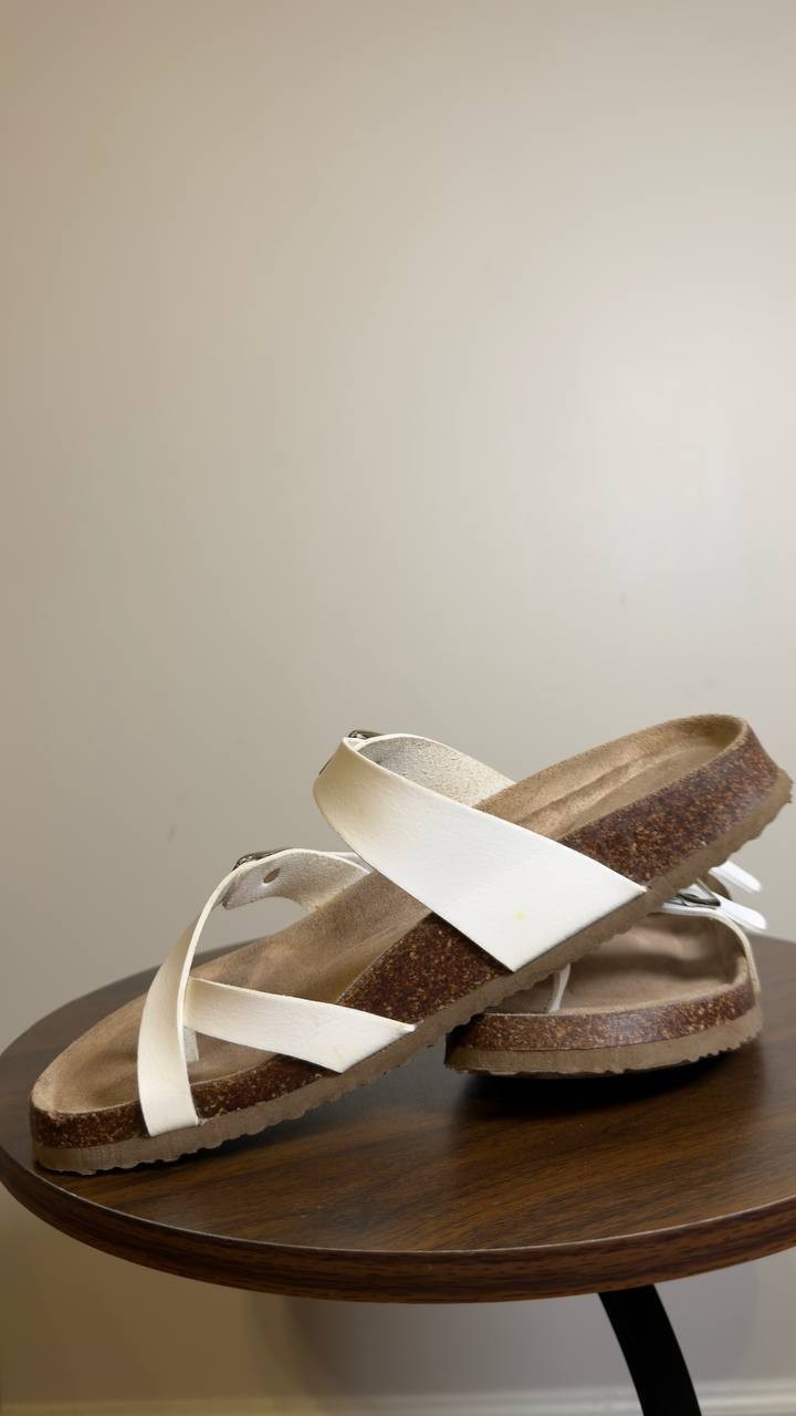 MaddenGirl Footbed Sandals White 7.5 New $55.00