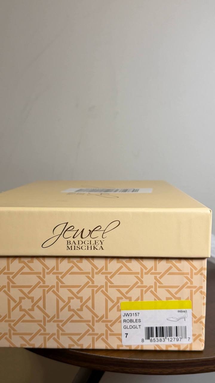 Jewel Badgley Mischka Raleigh Pumps Gold Glitter 7 Man‑Made MSRP $109 NWB
