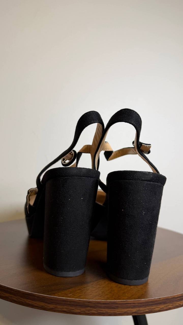 Journee Roslynn Pumps 10 Black Faux Suede Almond Toe Block Heel NIB msrp$94.99