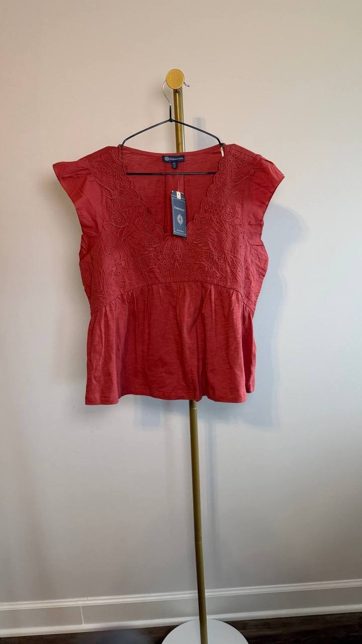 Democracy Petite Embroidered Cotton Flutter‑Sleeve Top Passion Fruit PL NWT $68