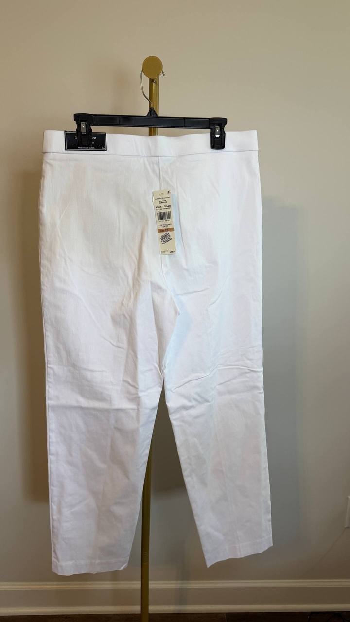 Alfred Dunner Classics Allure Stretch Short Length Pants White Size 12 NWT