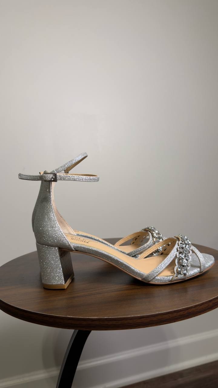 Jewel  Badgley  Mischka  Evening  Sandals  Silver  Glitter  6  New  $99