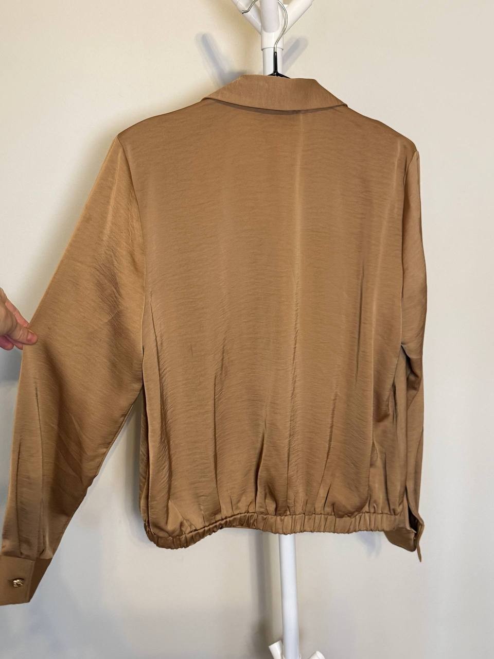 Karl Lagerfeld Paris Collared‑Neck Blouse -Camel– Size S – NWOT – $99