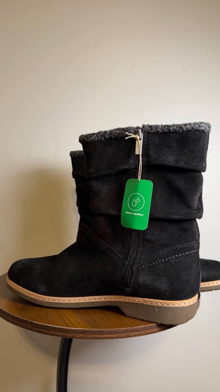 Earth Black Suede Flat Booties 10M New in Box MSRP $189