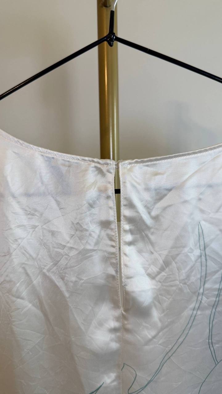 Calvin Klein Printed Crushed Satin Top White Floral Etched Size XL $69 preowned