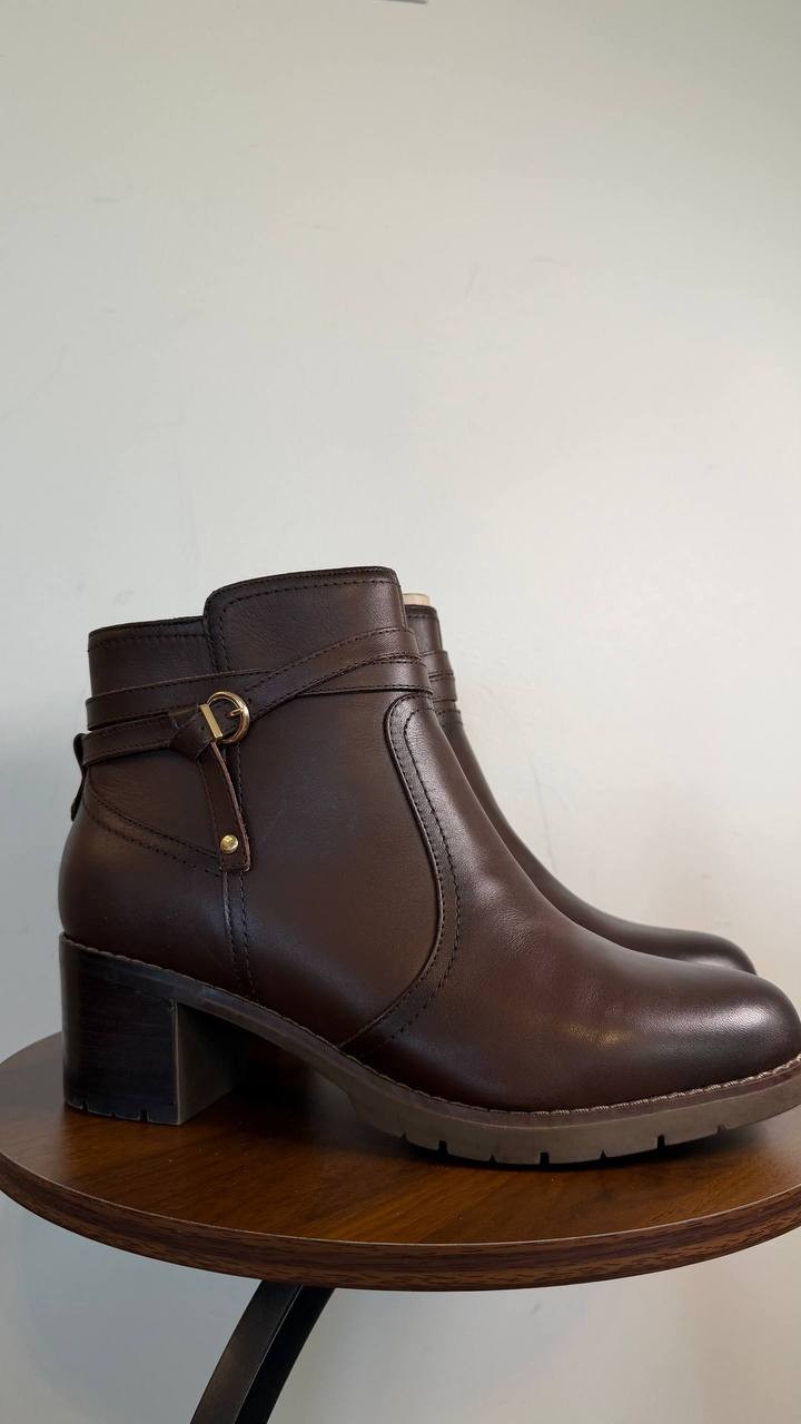 Easy Spirit Carter Ankle Booties Dark Brown 10W Leather Block Heel $159 NWB