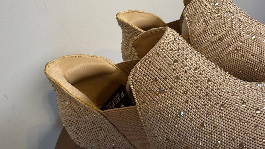 Kenneth Cole Reaction Side EZ Booties 5.5M Warm Taupe Knit Slip‑On NIB msrp$99