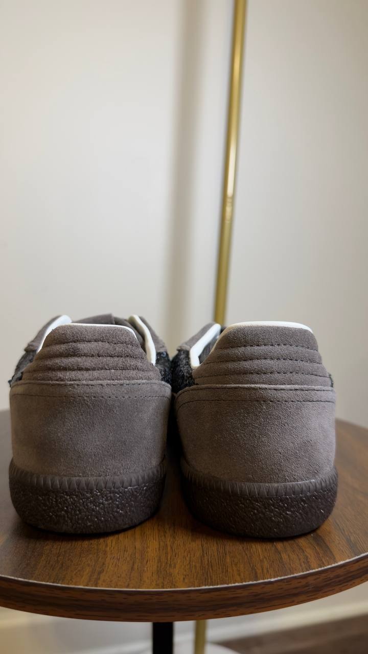 Alohas  Low  Top  Sneakers  Dark  Grey  9  New  $195