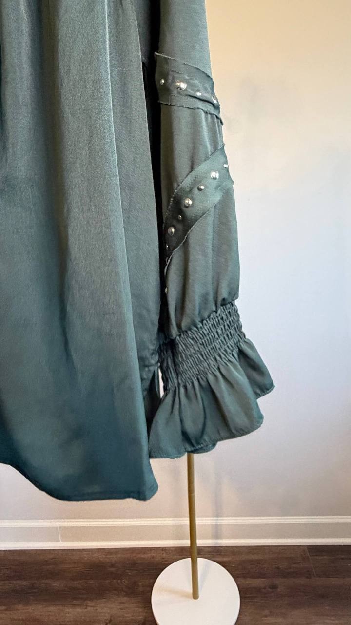Vince Camuto Embellished V‑Neck Top Forest Night 1X NWT $89