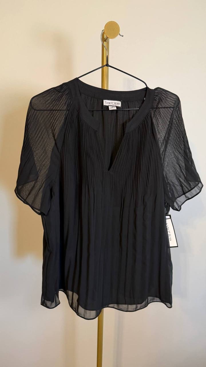 SAM & JESS Women’s Pleated Short-Sleeve Blouse Black M $59 NWT