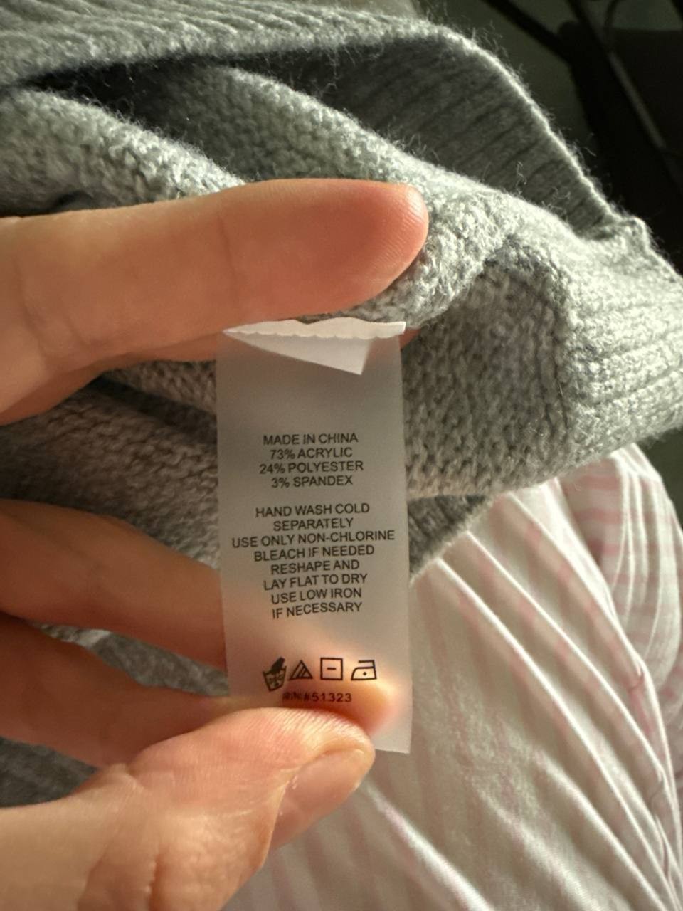 Vince Camuto Gray Ribbed Knit Crewneck Sweater – Size L