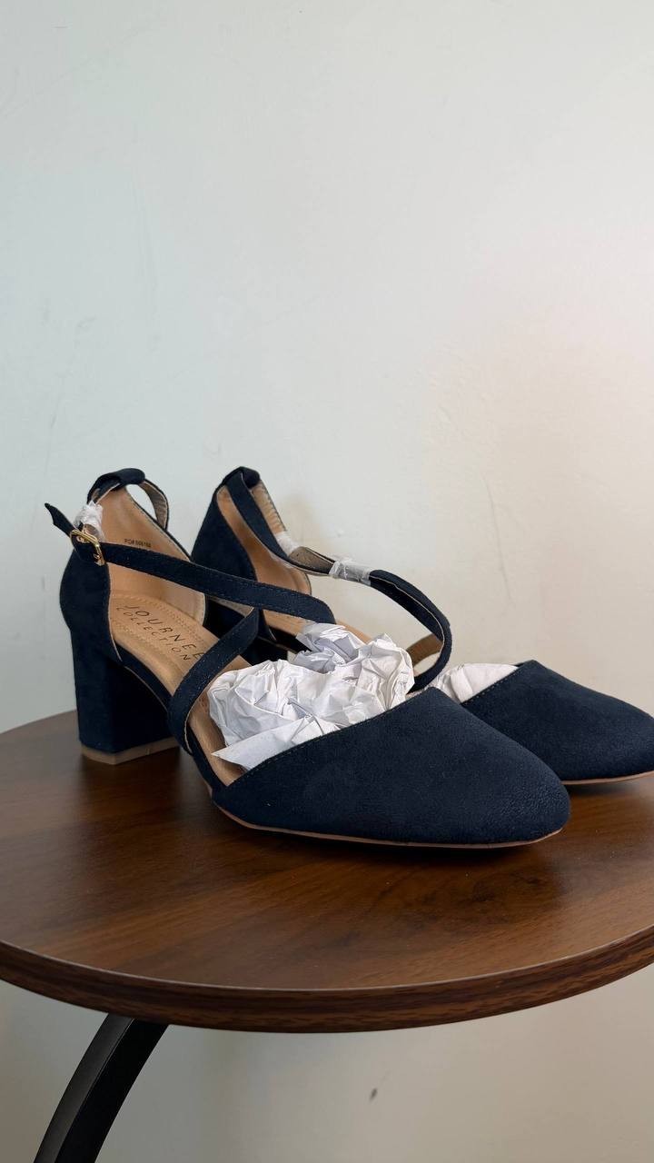 Journee Collection Foster Crisscross Block Heel Pumps Navy 9M Suede $94.99 NWB